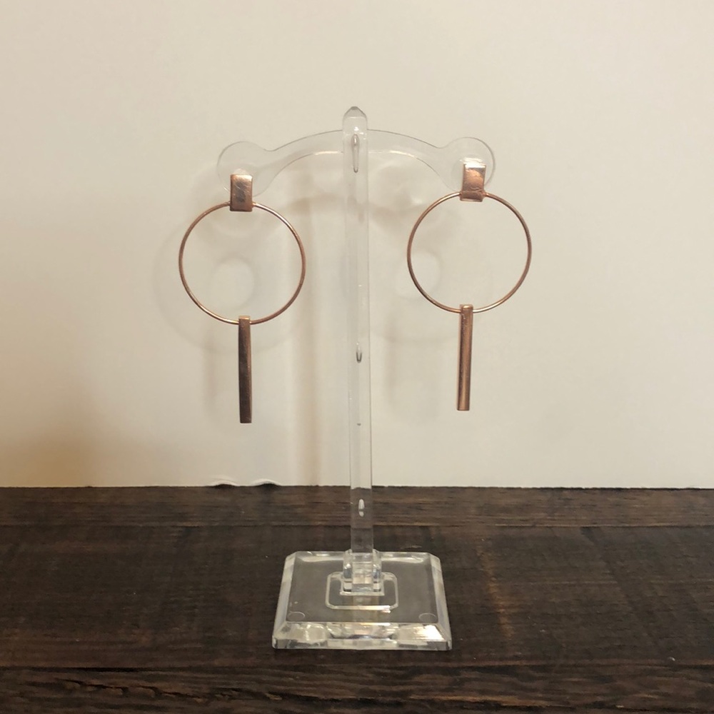 💗 Rose Gold Circle With Bar Stud Earrings